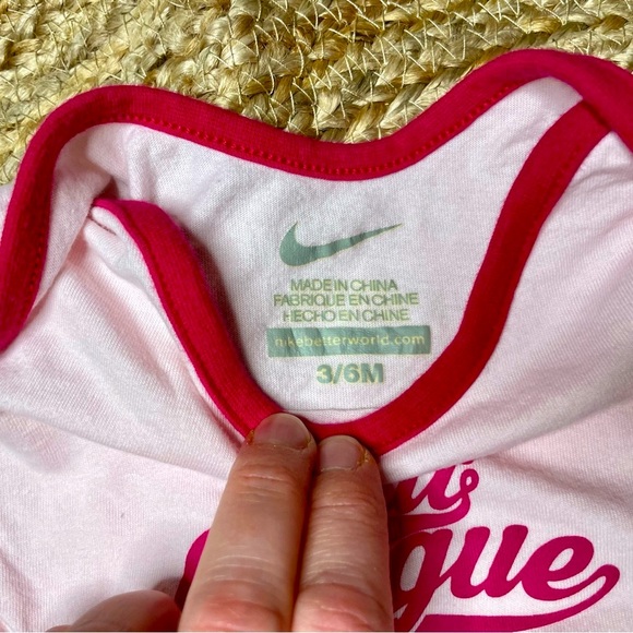 Vintage 90s/2000s Nike Baby Onesies 3-6 months Set of 5 - Picture 6 of 7